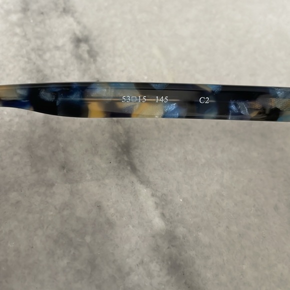 SEE like NEW sunglasses, Case & Cloth . See pic for measurements and details. - Picture 6 of 10